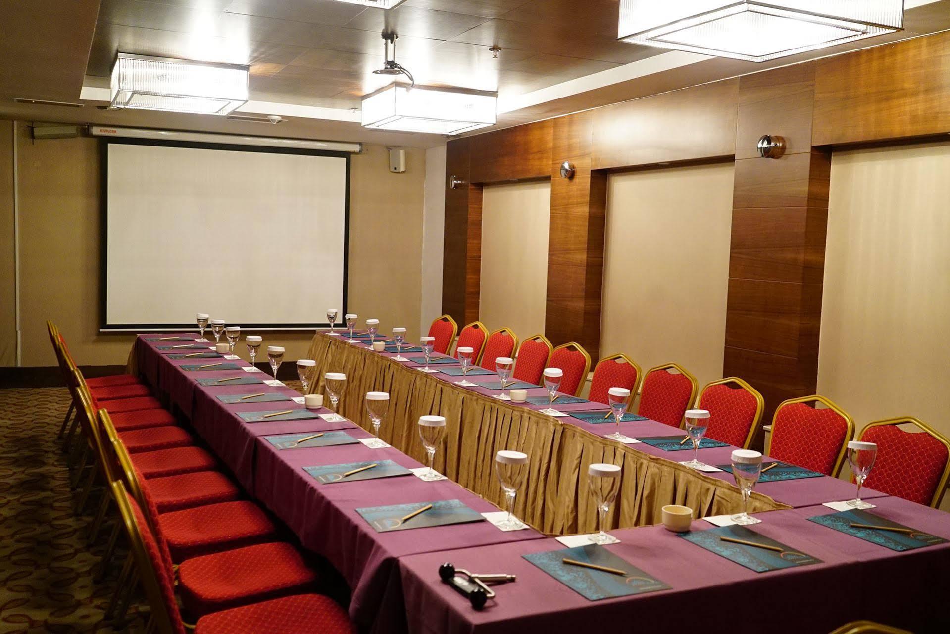 Alba Hotel Ankara Buitenkant foto